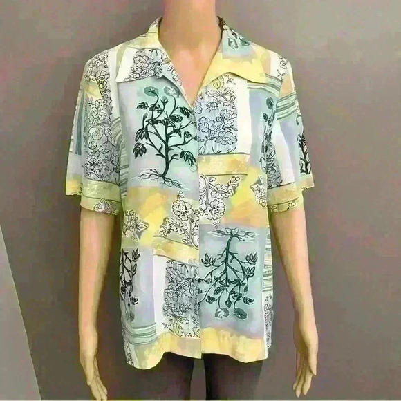 Vintage oversized pastel yellow floral button down short sleeves blouse - Picture 1 of 8